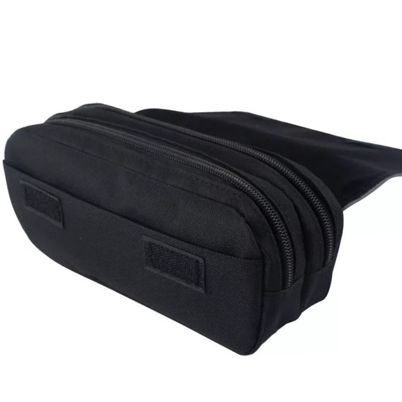 Harry Potter Hogwarts Crest Cosmetic Bag Clutch - Picture 9 of 14